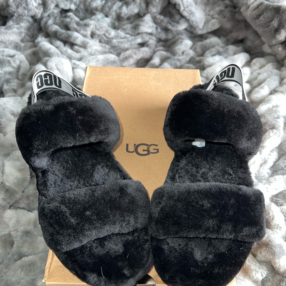 UGG Black Oh Yeah Sandals